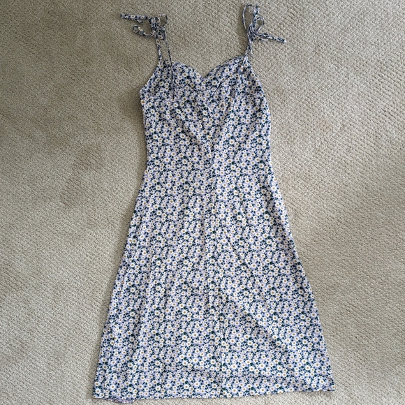 Women's Ditsy Floral High-Slit Dress - Picture 4 of 7